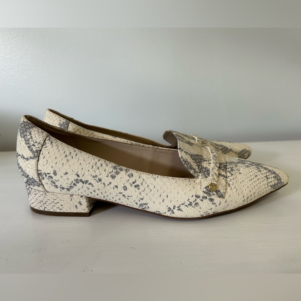 Cole Haan Women's Cream and Gray Snakeskin Loafers